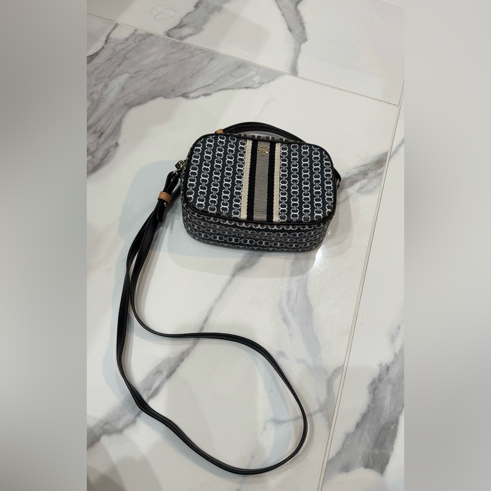 Tory Burch Gemini Link Crossbody Black - Picture 4 of 5